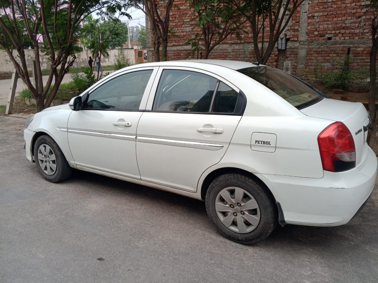 Hyundai Verna(2011-2015) Fluidic 1.6 Crdi